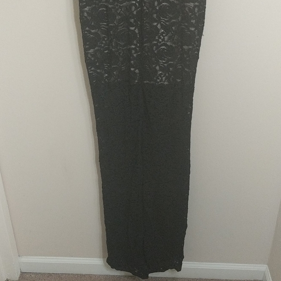 Alice + Olivia black evening gown - Picture 3 of 8